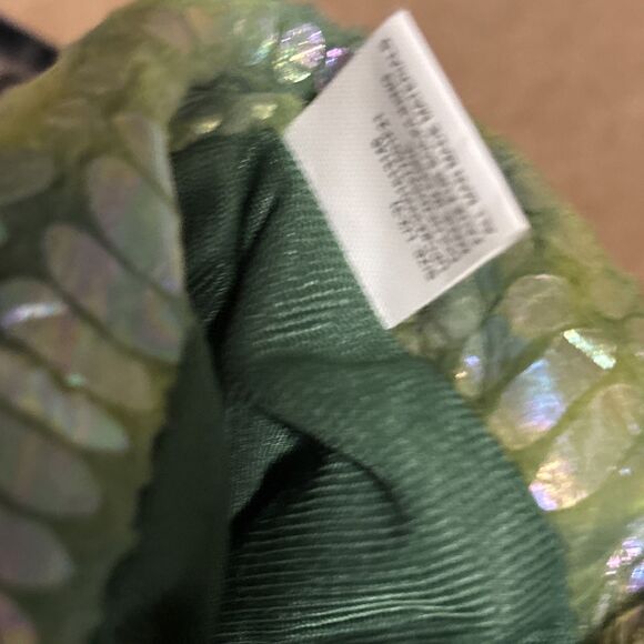 New Boys DINOSAUR Slippers Size Large Comfy Lounge Soft  Size 2-3 - Picture 4 of 7